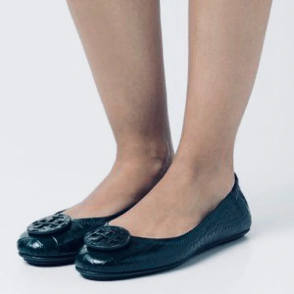 Tory Burch Minnie Croc ballet slides navy blue size 6